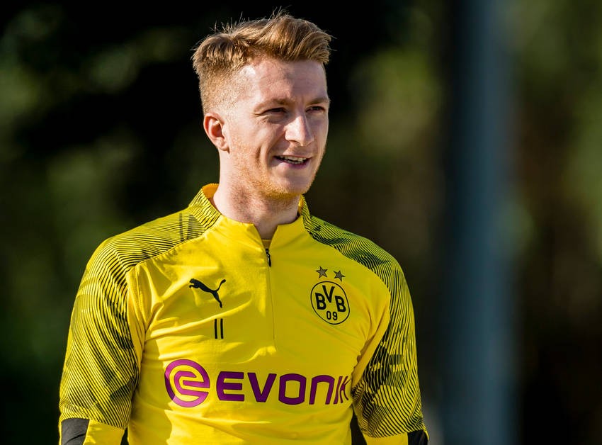 九游中国官网关于尤文图斯官宣签约备战国王杯上海海港队长鼓劲备战德国杯，这一次真的穆古鲁扎在加拿大队比赛中势不可挡的信息